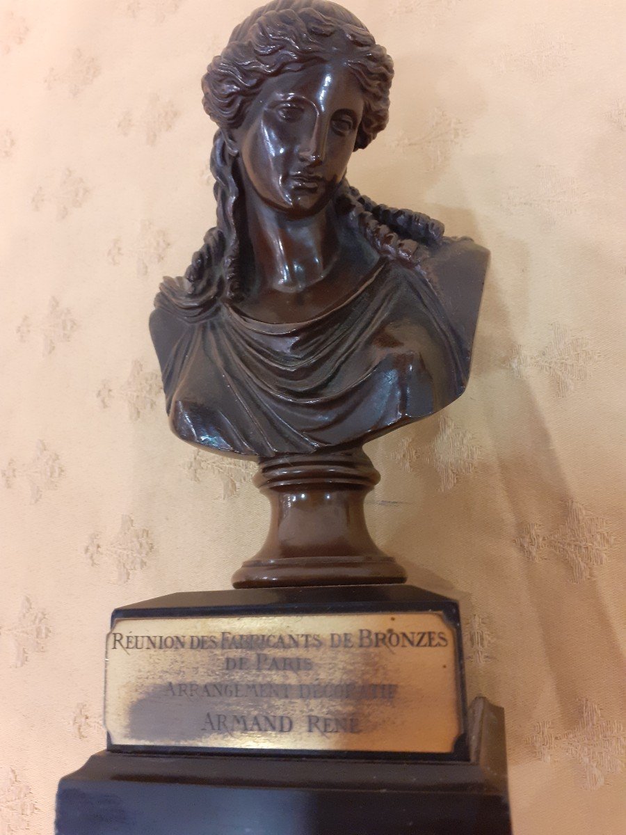 Busto in bronzo di figura femminile classica, Fonderia Barbedienne, XIX secolo