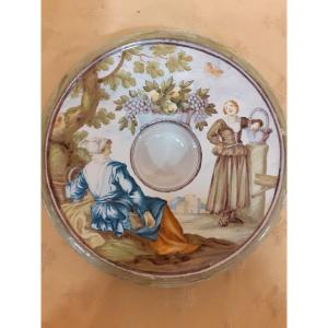 Portachicchera in maiolica con personaggi, Castelli, Italia XVIII secolo