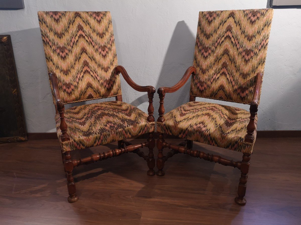 Paire De Fauteuils Rocchetto, époque 600