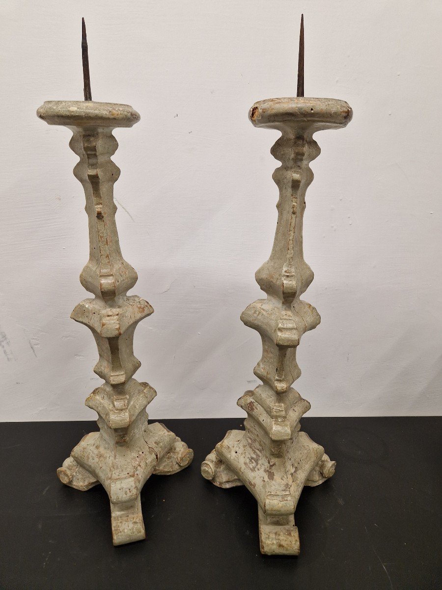 Bella coppia di candelabri in legno laccato e dorato del settecento (Italia del sud)-photo-1