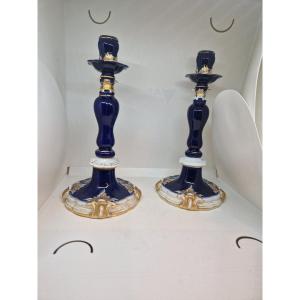 Coppia di bellissimi candelabri in porcellana blu e oro di Messien dell'ottocento