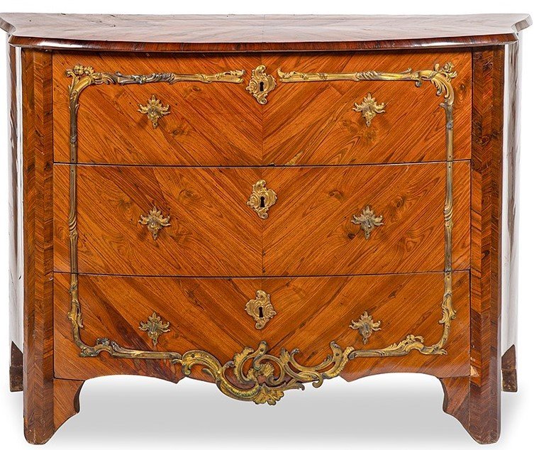 Commode Ancienne à Trois Tiroirs. Italie Du 18ème Siècle