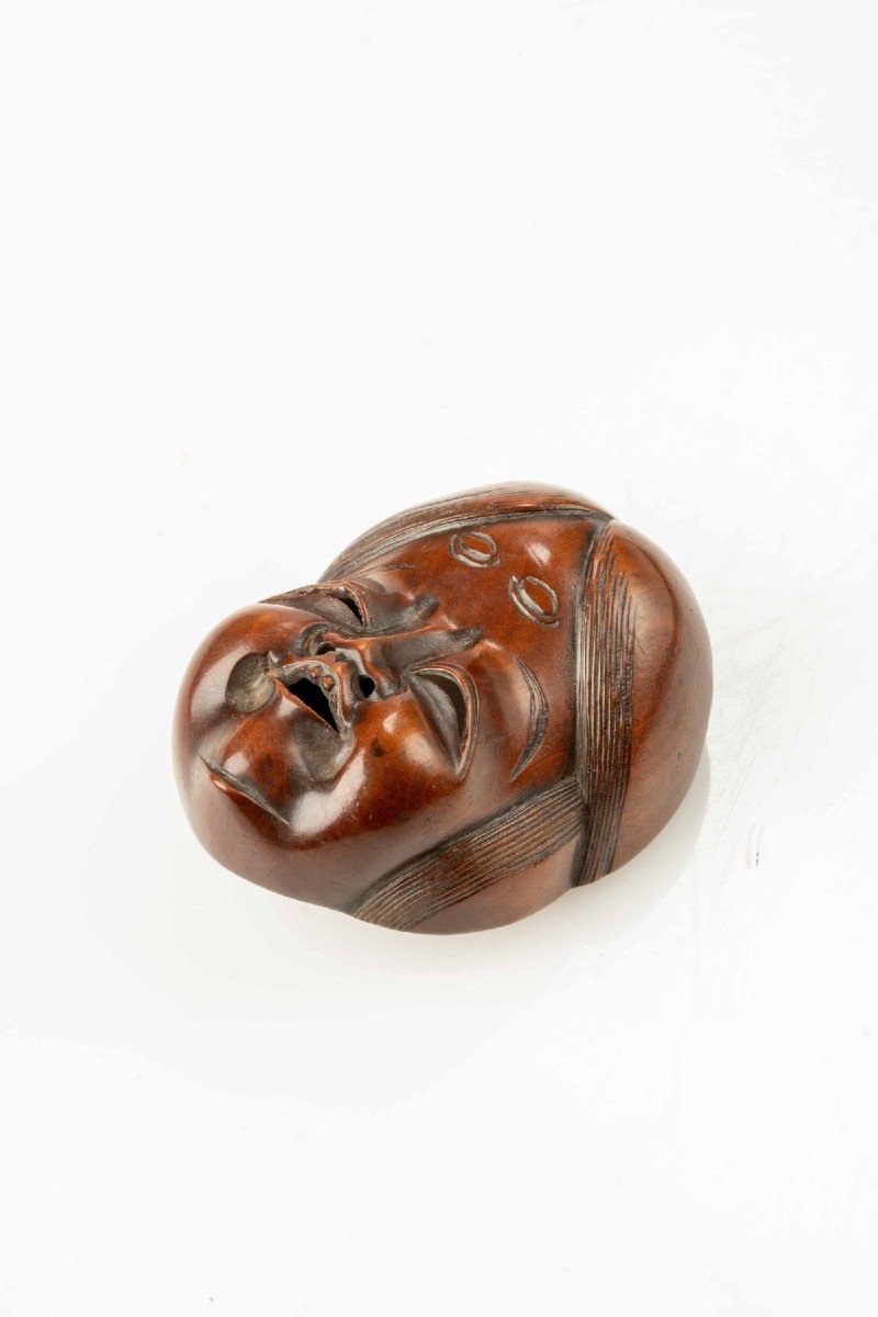 Netsuke in legno di bosso raffigurante Okame-photo-3