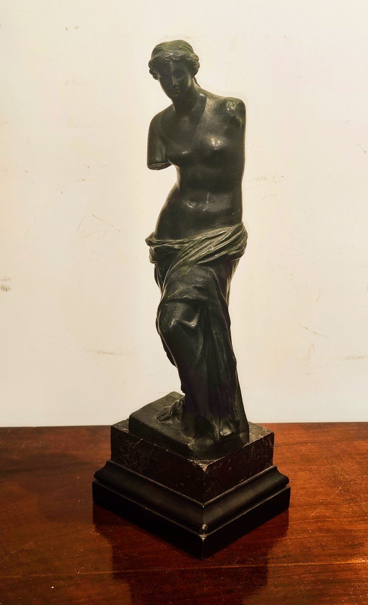 Antica statua in bronzo e marmo " Venere di Milo " grand tour