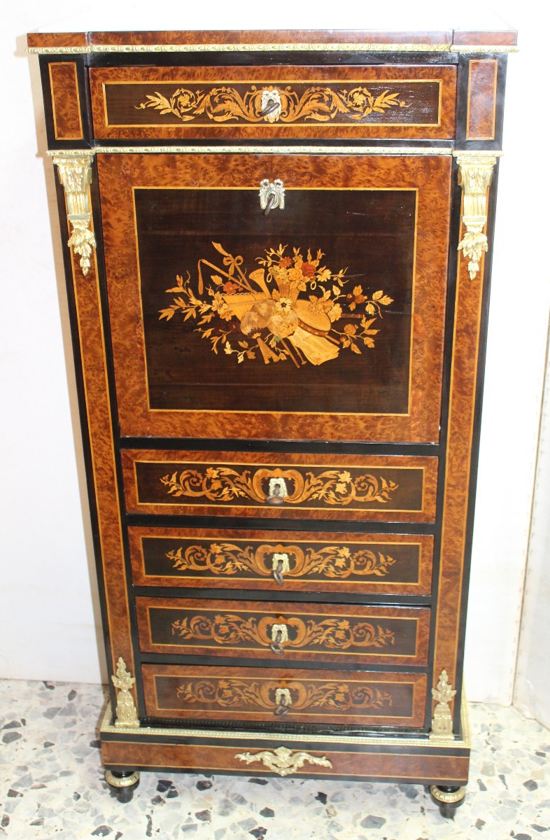 PICCOLO SECRETAIRE INTARSIATO DI EPOCA NAPOLEONE III (1870-1880 CIRCA).