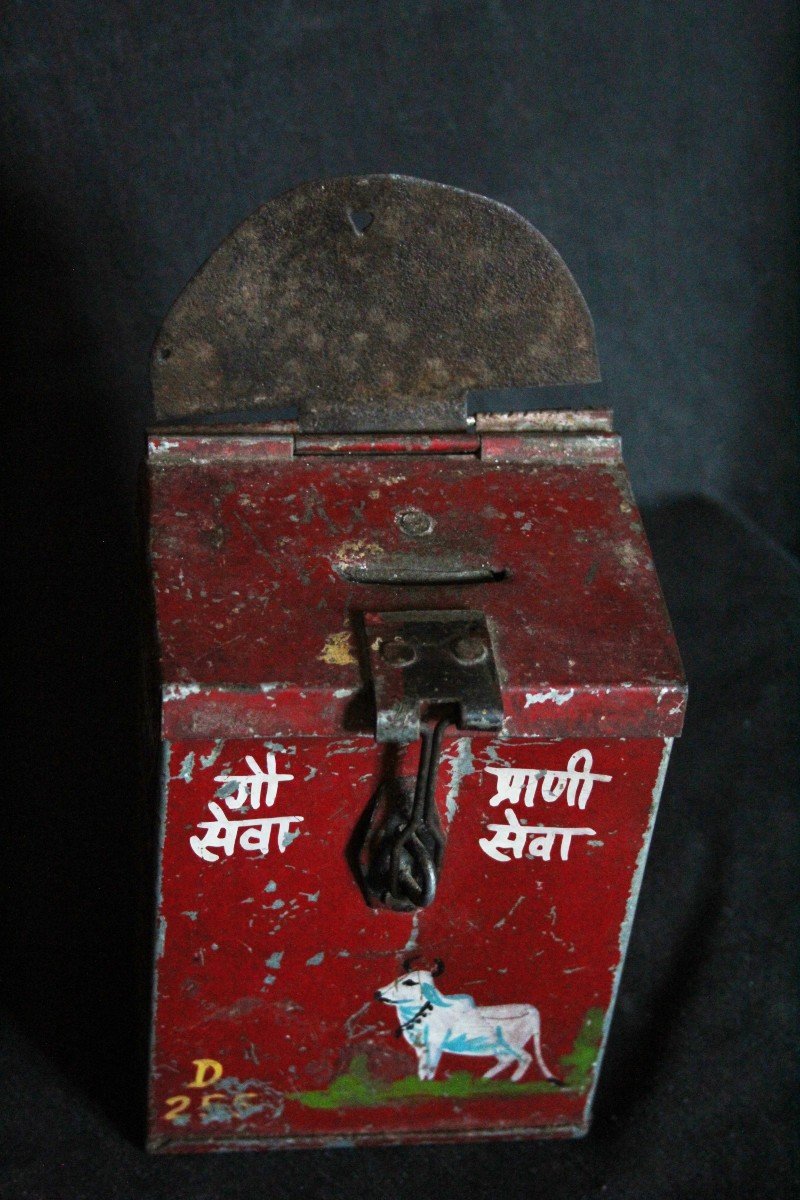 Scatola per Donazioni Nandi Vintage dall'India.Vintage Nandi Donation Box, India-photo-1