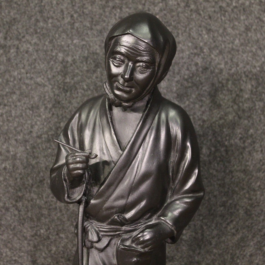 Scultura giapponese in bronzo fumatore di pipa del XX secolo-photo-2