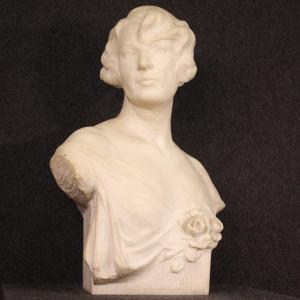 Grande scultura in marmo busto di donna
