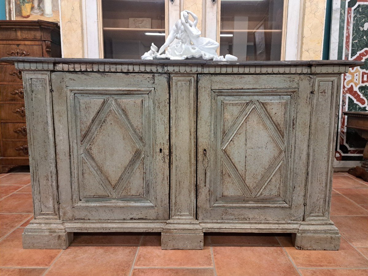 Credenza dipinta a due porte