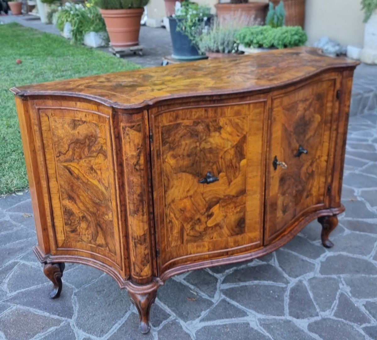 Raffinata Credenza in Radica di Noce dell’800 da Palazzo Veneziano-photo-7