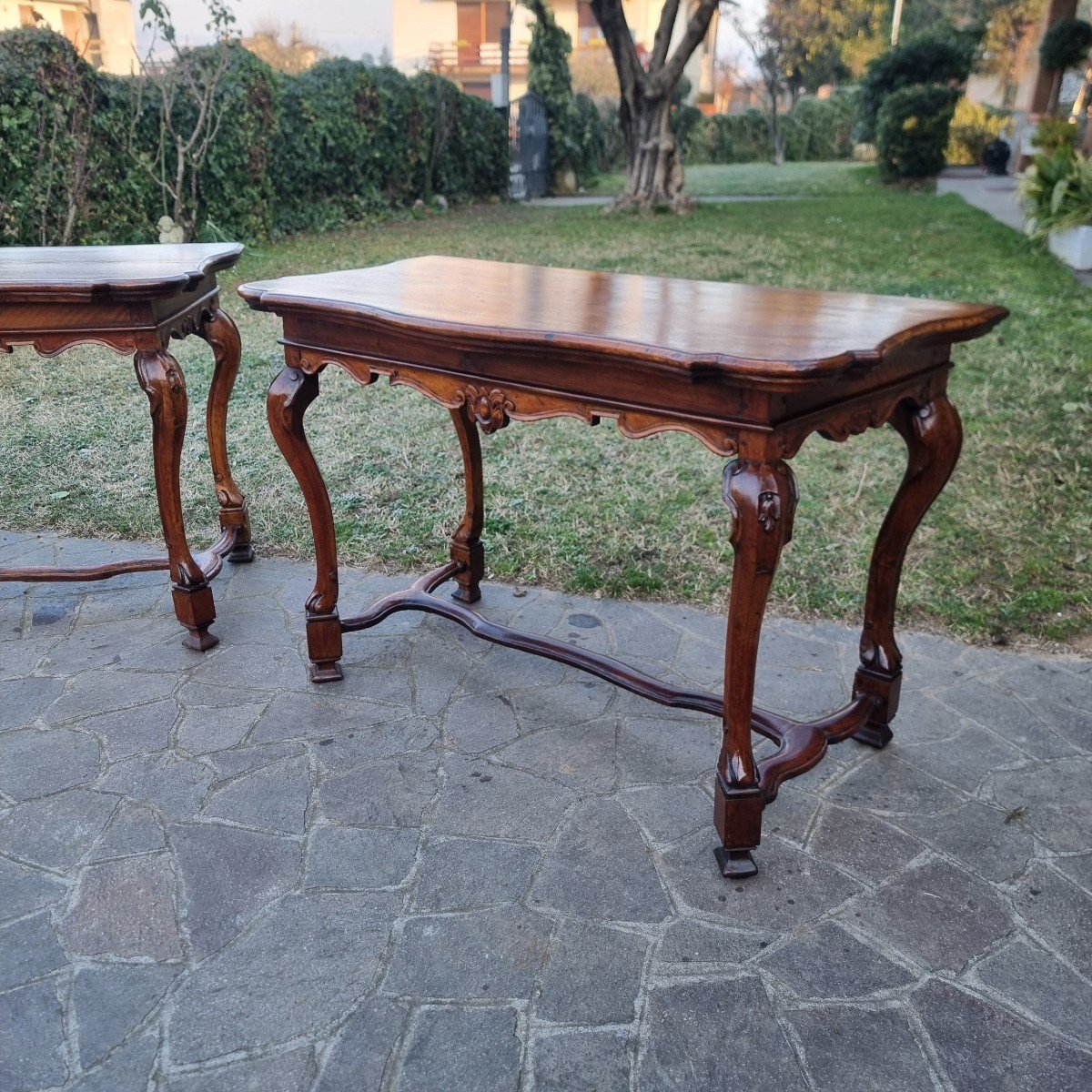 Coppia di Consolle in Noce del ‘700 Luigi XV Veneziane – Eleganza Senza Tempo-photo-2