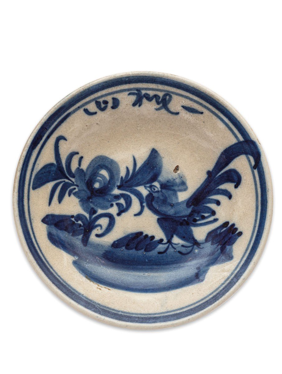 Antico piatto in maiolica