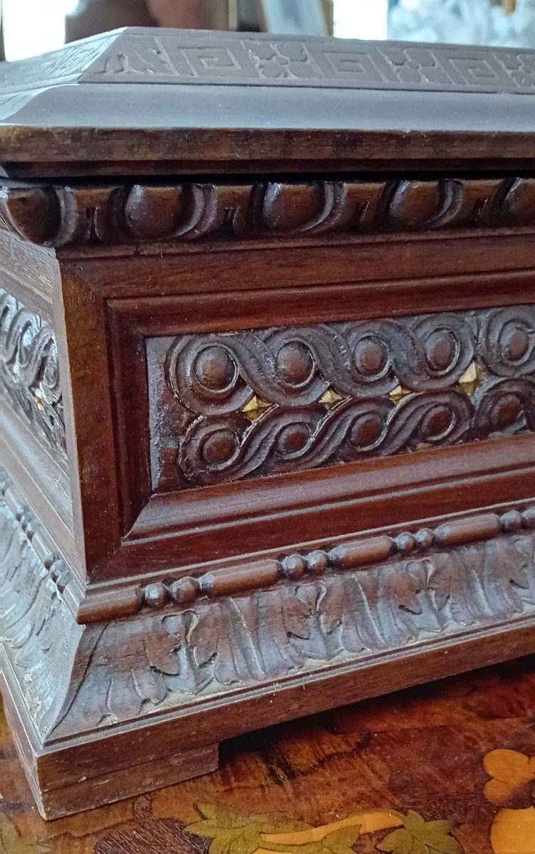 Elegante cofanetto  porta gioie in legno ìntagliato e dorato-photo-1