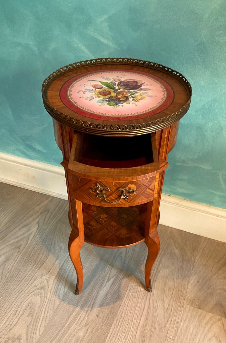 Table Basse Ancienne En Marqueterie Avec Plateau En Porcelaine, XIX Siecle -photo-2