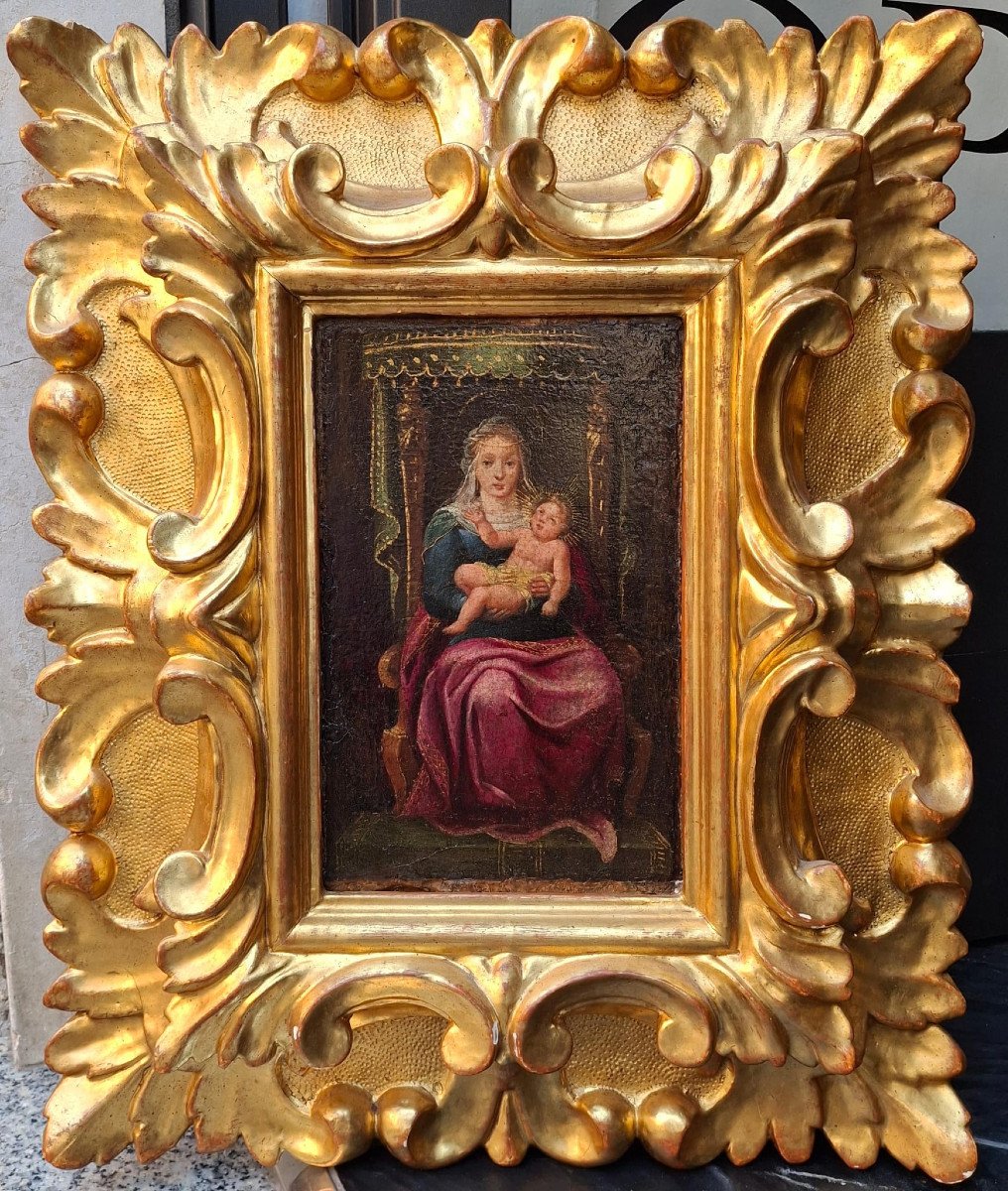 Madonna con Bambino in trono