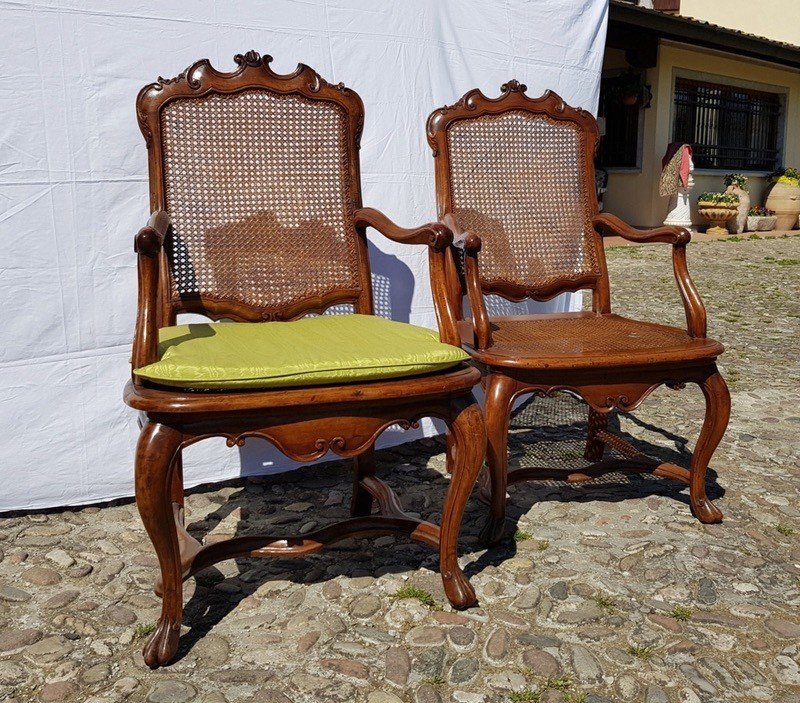 Coppia di guèridon in legno e bronzo dorato. Francia, XIX secolo.-photo-1