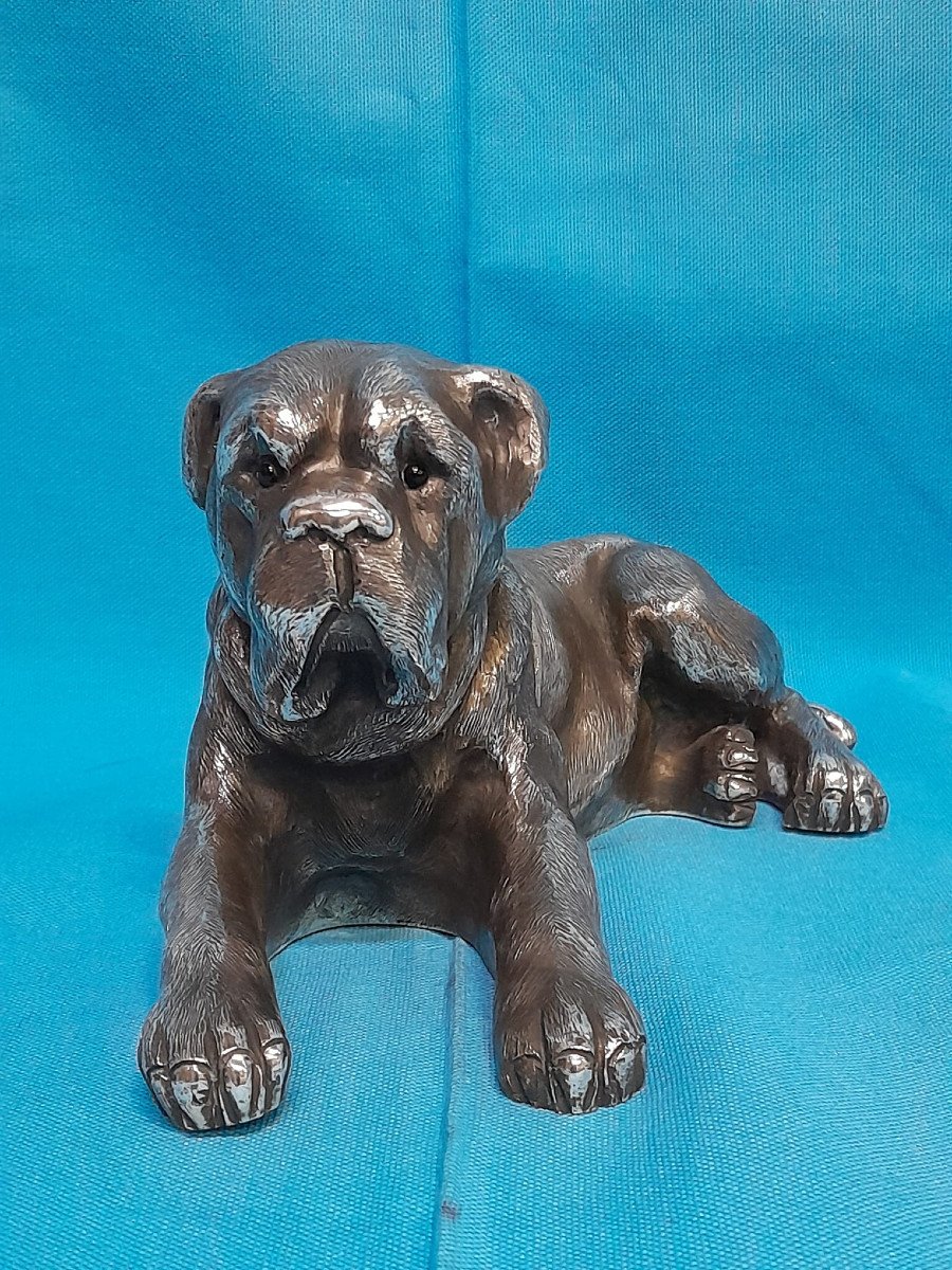 Scultura in argento a forma di mastino cesellata a mano. Italia, XX secolo